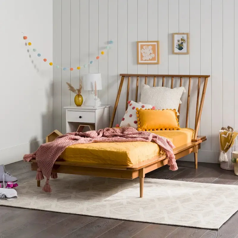 Cama de plataforma con husillos de madera maciza