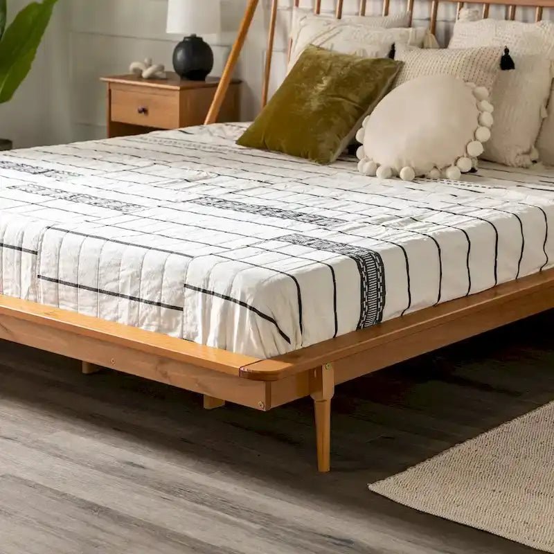 Cama de plataforma con husillos de madera maciza