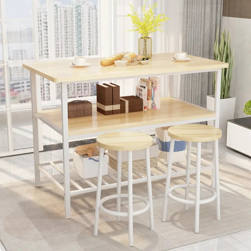 Isla de cocina con 2 taburetes y estantes abiertos