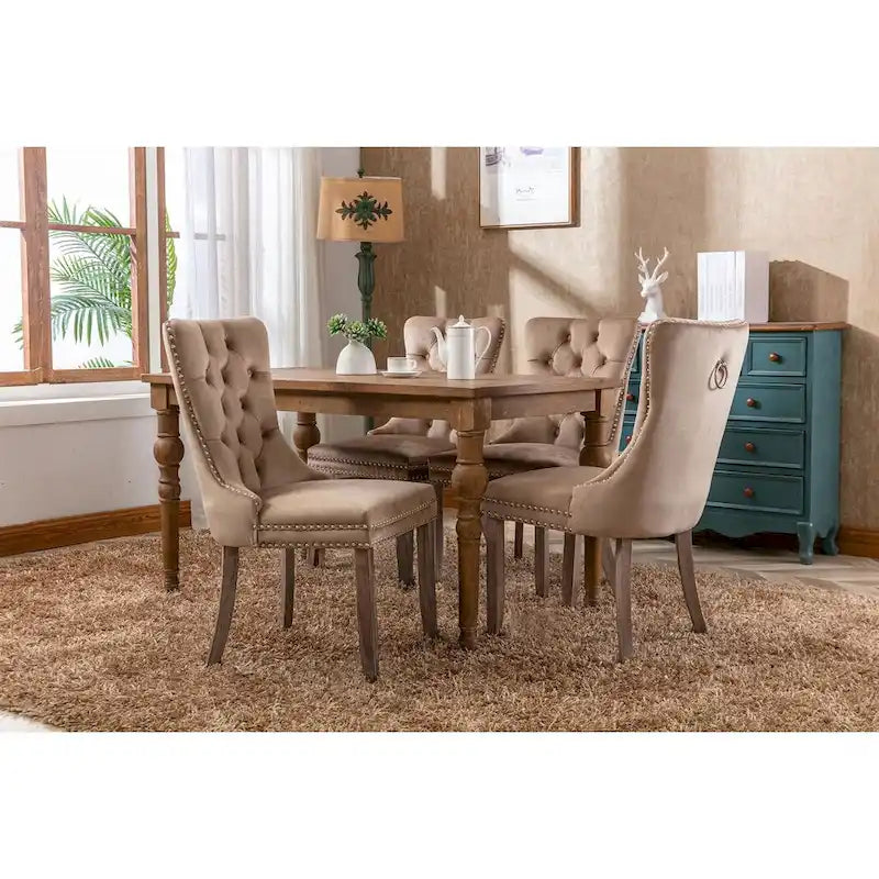 Juego de 2 sillas de comedor tapizadas con ribete de tachuelas y patas de madera maciza